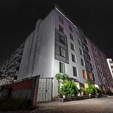 Townhouse Classio Suites Shirdi Eksteriør billede