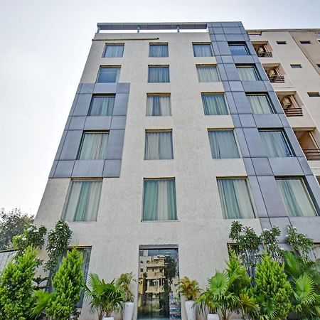 Townhouse Classio Suites Shirdi Eksteriør billede