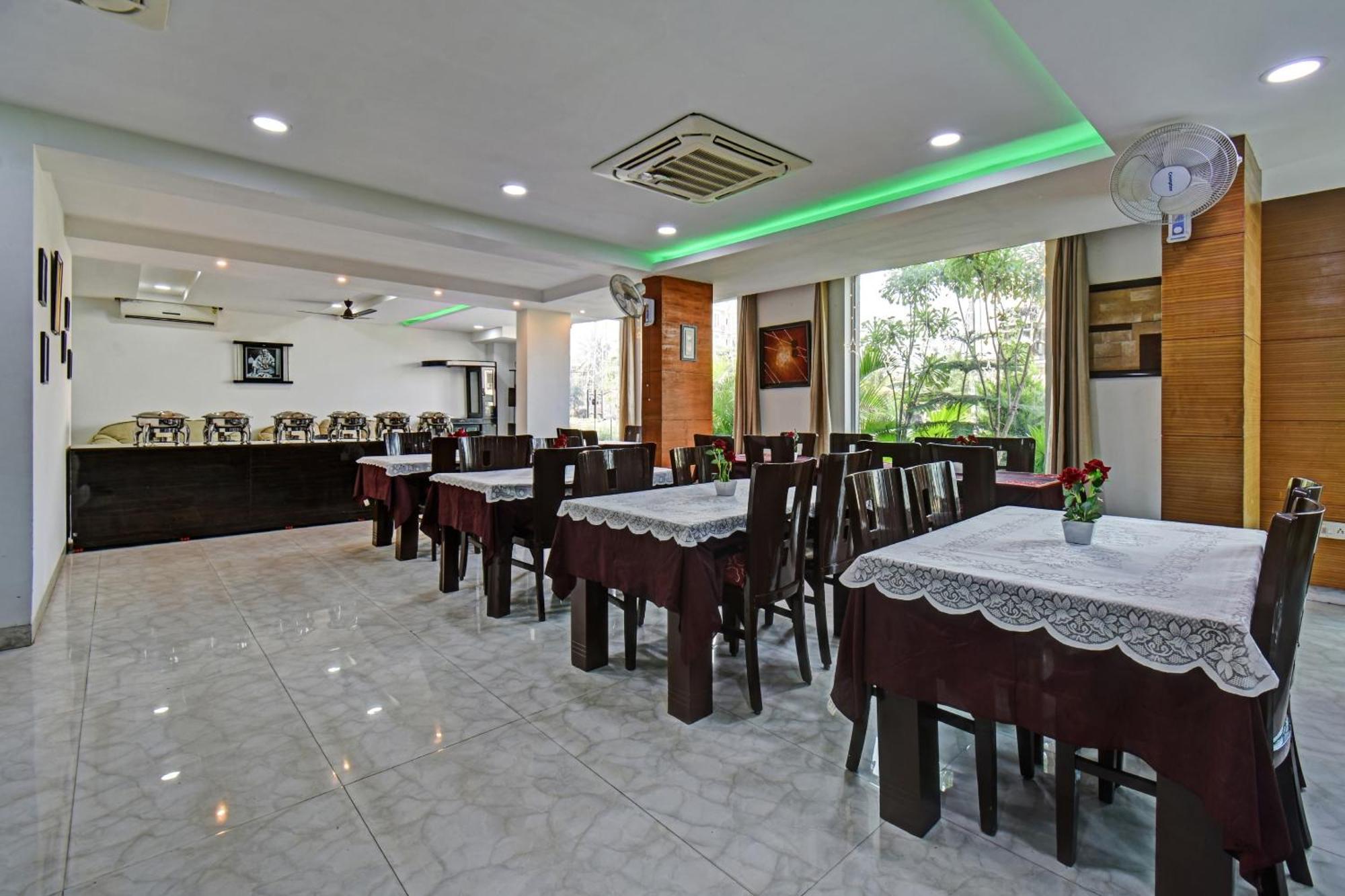 Townhouse Classio Suites Shirdi Eksteriør billede